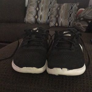Used Nike FREE SIZE 9